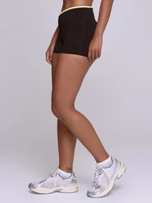 Musera Sport Celana Pendek Mini Setelan Aktif Warna Kontras dengan Potongan V Depan, Warna Kuning Mentega, Cocok untuk Musim Gugur/Musim Dingin, Olahraga, Pilates, Kebugaran, dan Aktivitas Kasual Sehari-hari - Coffee Brown - View 4