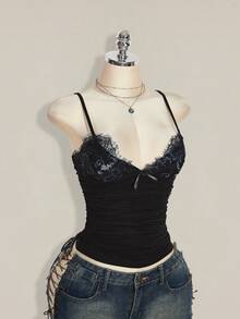 SHEIN ICON 撞色蕾丝褶饰 Y2k 吊带上衣 - 黑色 - 查看 11