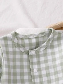 SHEIN 2件組 秋冬新生女嬰居家服 時尚清新可愛 綠色與白色格紋領口 袖口與腳口拼接 優雅白色蕾絲連身衣 - 綠色 - 查看 6