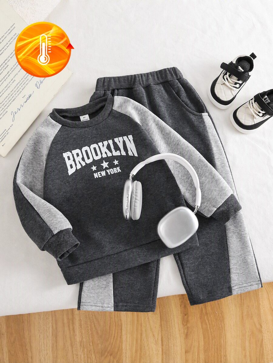 SHEIN Playful Pals Boys' Korean Style Minimalist Dark Gray & Light Gray Colorblock Raglan Sleeve Crew Neck Sweatshirt With Matching Colorblock Loose Sweatpants Set, Spring Daily Wear - Multicolor - View 1