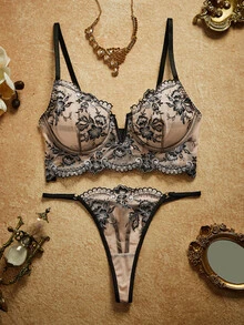 PinupPomp 2pcs Embroidered Front V-Neck Wire-Free Lingerie Bra & Panty Set , Fashion Summer Style - Multicolor - View 1