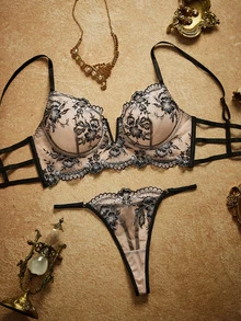 PinupPomp 2pcs Embroidered Front V-Neck Wire-Free Lingerie Bra & Panty Set , Fashion Summer Style - Multicolor - View 3