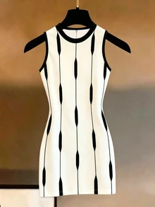 Franclia Women's Black & White Printed Slim Fit Casual Dress - Black and White - View 5
