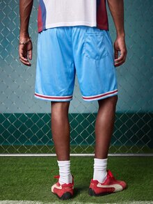EVRINFINITE Celana Pendek Olahraga Kasual Pria Model Jala Chicago 23 dengan Cetakan Huruf & Angka dan Tali Serut, Cocok untuk Musim Semi/Panas - Baby Blue - View 2