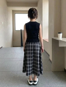 Hapijoa 青少年女孩夏季休閒素色背心上衣 & 格紋不對稱下擺裙 2件套 - 黑色 - 查看 3