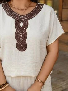 SHEIN LUNE Plus Size Contrast Color Short Sleeve Top And Elastic Waist Pants Casual Formal Boho 2 Pieces Set Valentine's Day Vacation Carribean Beige Summer - Apricot - View 9