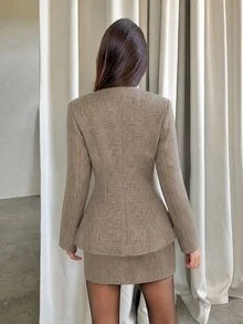 Aloruh Oatmeal Color Suit Set With V-Neck, Metal Decoration, Wide Shoulders, Slimming, Professional, Minimalist, Office Commute Outfit - Brown - View 3