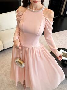 Modelyn 優雅浪漫露肩長袖掛脖女款洋裝,秋季荷葉邊百褶裙,灰粉色,婚禮正式場合新娘母親禮服 - 粉色 - 查看 3
