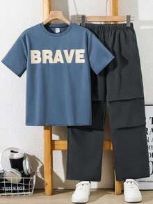 SHEIN 2件組兒童青少年男童休閒簡約字母印花圓領短袖T恤與短褲套裝，適合夏季Y2k穿搭、春/夏季、外出、情人節、約會、旅行、度假、家庭聚會、返校、婚禮季、晚餐、運動、生日派對 - 藍色 - 查看 4