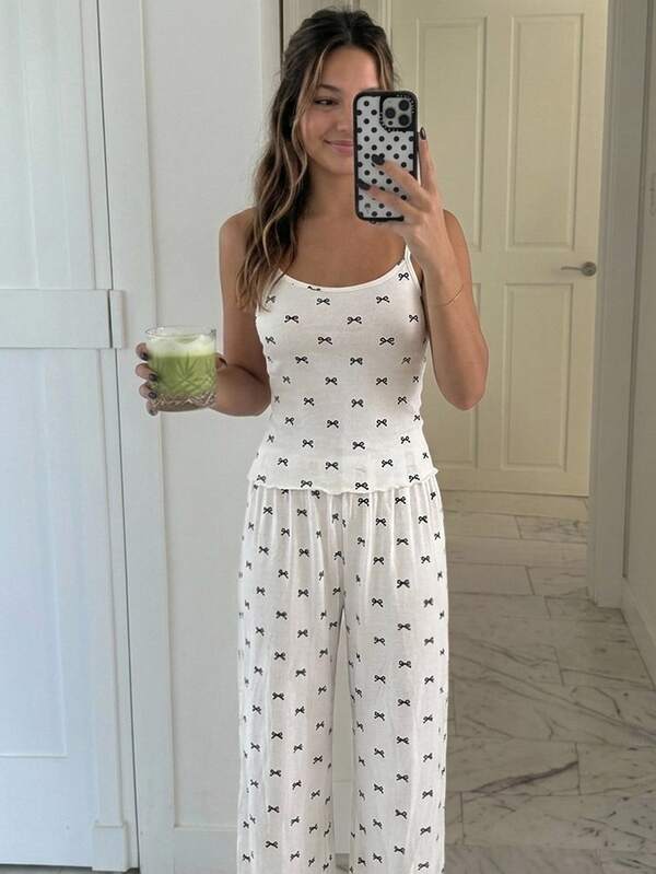 SHEIN Teen Girl Teen Girls Pajamas Knitted Bow Print Tank Top And Long Pants 2 Pieces Set