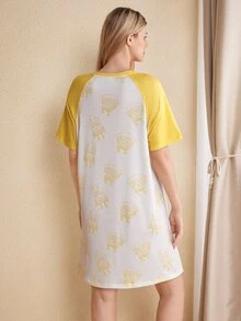 SpongeBob SquarePants | SHEIN 女士可爱卡通印花撞色插肩袖宽松睡衣连衣裙，夏季，哞哞睡裙 - 黃色 - 查看 2