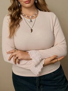 Freevana 大尺碼女款素色杏色蕾絲飾邊羅紋軟綿修身彈性基本內搭T恤，優雅休閒日常外出，秋冬季 - 杏色 - 查看 4