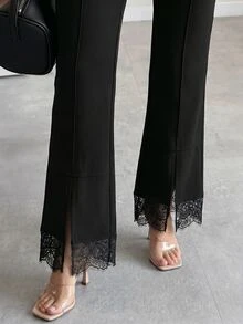 SHEIN PETITE CURVE 大尺碼女款優雅高貴黑色冬季蕾絲拼接喇叭褲，高腰修身辦公長褲，適合晚裝，百搭蕾絲飾邊修身長褲 - 黑色 - 查看 5