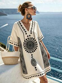 SHEIN Holidaya 花卉印花深V領性感女款洋裝，適合海灘度假、日常外出，休閒復古波希米亞風女裝，完美適用情人節、家庭聚會、新年、聖誕節，優雅迷人春/夏迷你洋裝 - 杏色 - 查看 3