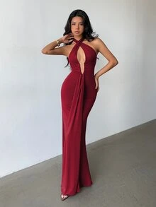 Glamine 酒红色性感V领露背吊带无袖褶皱长裙，适合演唱会、夜店、约会等各种场合，是街头风、秋冬装、舞会、派对、生日派对、情人节等场合的必备单品。 - 酒紅色 - 查看 1