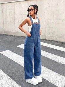 SHEIN 青少年女孩深藍色雙口袋設計寬鬆牛仔吊褲 秋冬度假 Y2K 牛仔女郎風格 夏秋休閒度假款 搭配白色襯衫 - 藍色 - 查看 5