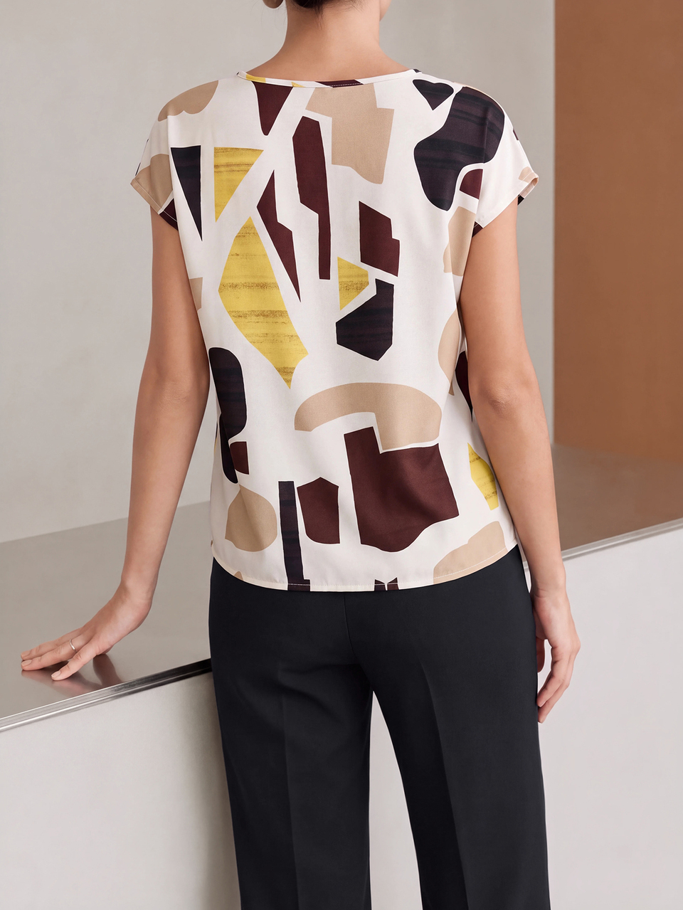 Women's Summer Geometric Printed Round Neck Batwing Short Sleeve Casual Shirt,Short Sleeve Tops