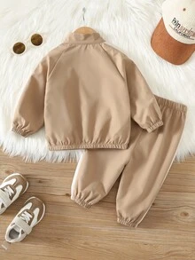 SHEIN 男女嬰兒/幼兒 2件組秋冬休閒時尚拼色拼接立領運動衫套裝，夾克套裝，嬰兒運動服，嬰兒冬季衣物 - 卡其色 - 查看 2