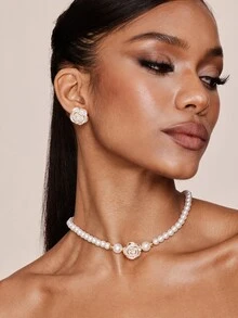 Valisandre 1 Set Women's Jewelry Set, Faux Pearl Flower Necklace, Fashion Bracelet, Classic Retro Luxury Earrings, Suitable For Formal Occasions - White - View 7