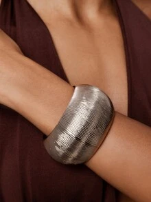 Valisandre 1pc Vintage Exaggerated Punk Style Asymmetric Bangle, Minimalist Thick Bangle Bracelet - Multicolor - View 6