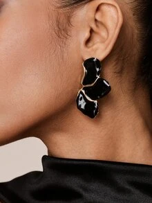 Valisandre 1 Pair Fashionable & Elegant Enameled Metal Floral Earrings - Black - View 1