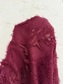 Reflora 大尺碼優雅通勤鏤空設計純色上衣 秋季 - 酒紅色 - 查看 8