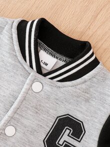 SHEIN Playful Pals 新生兒男嬰字母印花貼布口袋抓絨內裡連帽長袖灰色套裝，冬季寬鬆版型 - 灰色 - 查看 6