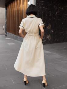 micahgianneli 女款中長洋裝，翻領領口，日式扣環腰帶，側口袋，前開襟單排扣，清新白色 - 白色 - 查看 2