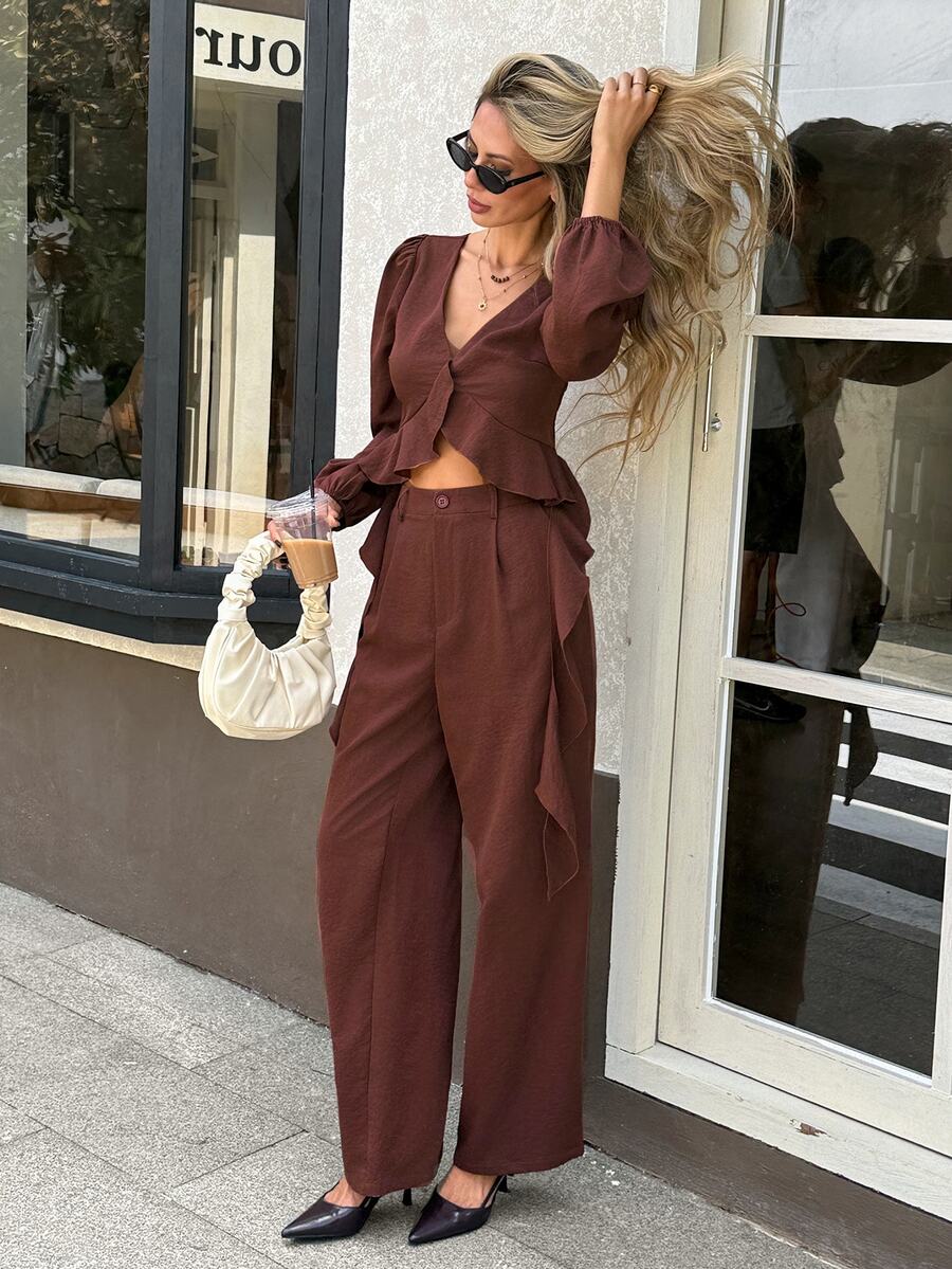 SHEIN Frenchy Setelan Wanita Elegan Warna Cokelat Kopi dengan Atasan Lengan Panjang Berenda dan Celana Panjang Kancing 2 Potong, Cocok untuk Liburan, Piknik, atau Acara Santai seperti Brunch, Minum Teh, dan Bisnis di Musim Gugur. - Coklat - View 1