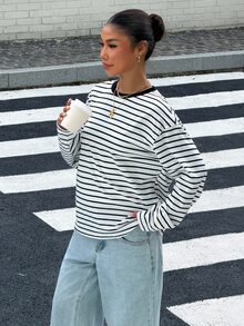 Muchica 2026秋冬款黑白條紋針織女款紅色字母印花T恤套裝，街頭風與Y2K風格，返校季，適合派對、日常通勤、聖誕節、新年、感恩節、派對、婚禮、畢業典禮、優雅、外出、約會、優雅、畢業 - 彩色 - 查看 6