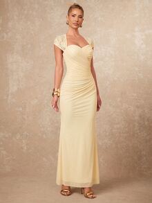 Lumalex New Lace Patchwork Light Yellow Mermaid Hem Waist-Flattering Ruched Long Dress - Light Yellow - View 8
