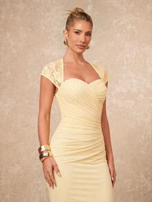 Lumalex New Lace Patchwork Light Yellow Mermaid Hem Waist-Flattering Ruched Long Dress - Light Yellow - View 6