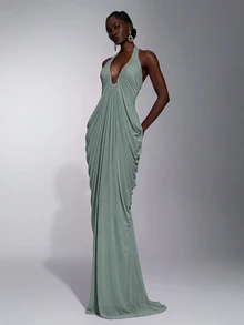 Elitara Elegant Minimalist Fashionable Elastic Mesh Halter Strap Full Body Pleated Long Women's Formal Evening Gown - Green - View 5
