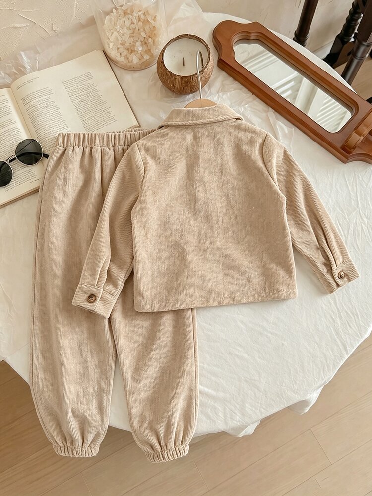 SHEIN Playful Pals 2pcs Toddler Boy Shirt And Pants Set Cute Khaki Beige Ribbed Button Down Pocket Long Sleeve Lapel Collar Regular Birthday Party Fall Jogging Cozy Tan - Khaki - View 2