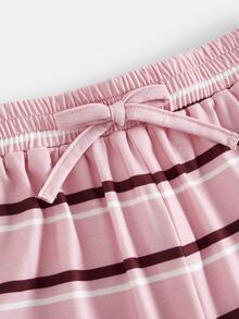 SHEIN Set Atasan dan Celana Pendek Kasual Sehari-hari untuk Anak Perempuan Remaja: Atasan Kaos Longgar dengan Detail Garis Biru dan Sisi Kuning - Kuning - View 6