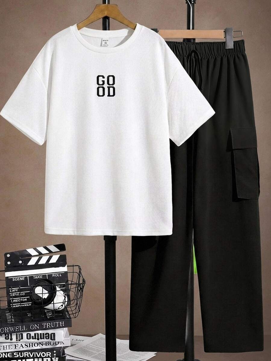 SHEIN 2 Pieces Tween Boys Simple Pure Color Small Letter Clash Texture Dark Short Sleeve T-Shirt - Black and White - View 1