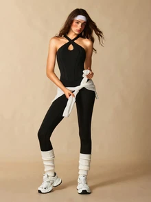 VARSIVA Mono deportivo ajustado de color liso con espalda descubierta y cuello halter - Negro - Ver 6