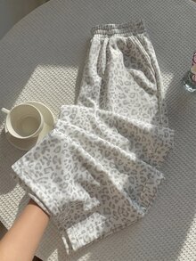 CovetEZ 女款休閒棉質寬腿褲－白色豹紋（秋冬居家服）－百搭時尚居家休閒褲 - 灰色 - 查看 8