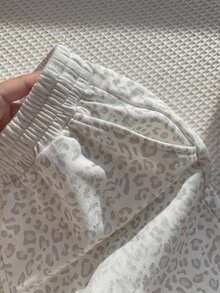 CovetEZ 女款休閒棉質寬腿褲－白色豹紋（秋冬居家服）－百搭時尚居家休閒褲 - 灰色 - 查看 6