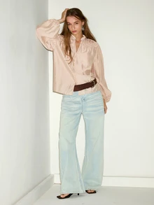 MOTF PREMIUM BLUS GAYA PRANCIS DENGAN KERAH TEGAK, BORDIR, DAN LENGAN BERKERUT MOTIF KELOPAK. - Baby Pink - View 3
