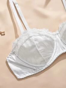 Charlaine Set Bra dan Celana Dalam Wanita - Putih - View 3