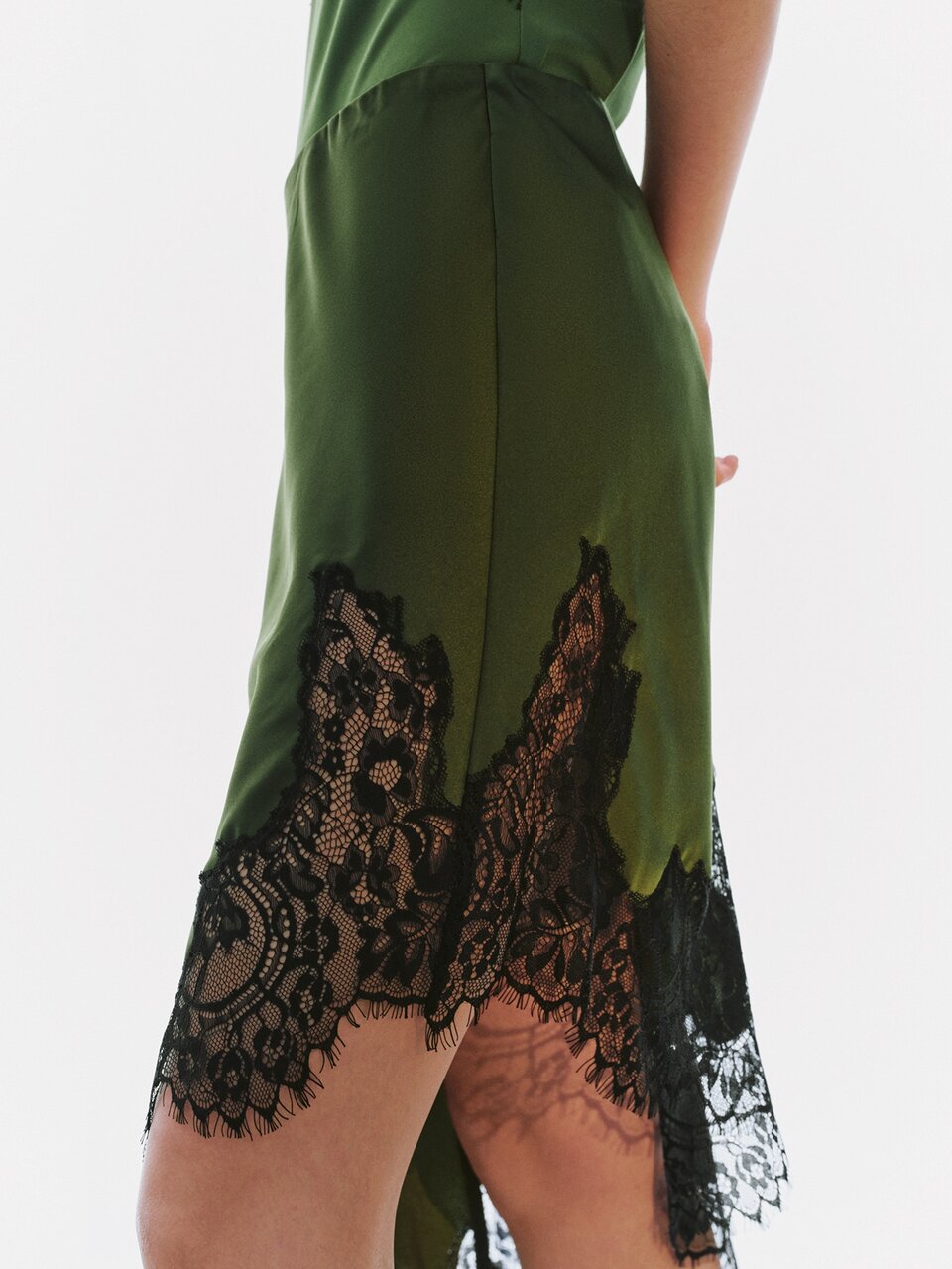 MOTF COLORBLOCK LACE PATCHWORK ASYMMETRICAL HEM SKIRT