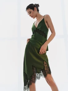 MOTF PREMIUM COLORBLOCK LACE PATCHWORK ASYMMETRICAL HEM SKIRT - Green - View 7