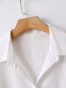 SHEIN CURVE+ Kemeja Lengan Panjang Biru Kancing dengan Belahan Belakang, Kasual Longgar Nyaman untuk Wanita Ukuran Plus Musim Semi/Panas, Serbaguna, Melangsingkan, Pakaian Musim Semi, Blus Wanita, Gaya Sederhana, Atasan Kerja, Kemeja Bergaris - Putih - View 4