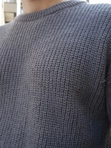 LEOGASHI LEOGASHI 男士基础款纯色休闲宽松轻薄涤纶珠地针织落肩圆领套头毛衣，灰色 - 灰色 - 查看 5