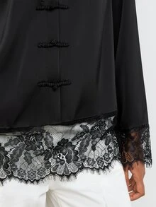 Atasan Wanita Lengan Panjang Leher Bulat Warna Hitam dengan Hiasan Renda Satin - Hitam - View 6