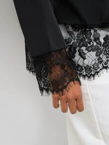 Atasan Wanita Lengan Panjang Leher Bulat Warna Hitam dengan Hiasan Renda Satin - Hitam - View 7