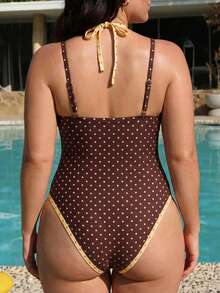 Swim Mod 大尺碼女款甜美風夏季海灘度假波點連身泳衣，2合1設計 - 棕色 - 查看 3