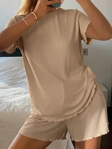 Livesso 夏季舒適純色極簡針織波浪邊女款居家服套裝 - 卡其色 - 查看 5