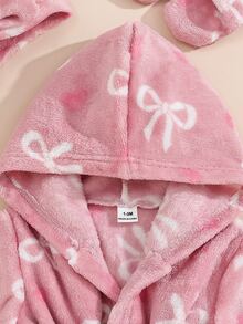 SHEIN 1件新生女嬰粉色蝴蝶結印花連帽抓絨內裡加厚長袖外套，附腰帶、帽子與拖鞋，休閒可愛保暖毛絨套裝，適合秋冬日常穿著或居家穿著 - 淺粉色 - 查看 4